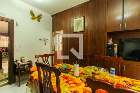 Casa à venda com 210m², 4 quartos e 4 vagas Casa à venda com 210m², 4 quartos e 4 vagasSala de Jantar