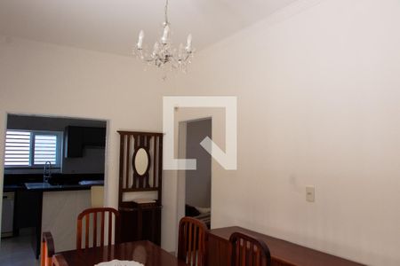 Casa à venda com 360m², 5 quartos e 4 vagas Casa à venda com 360m², 5 quartos e 4 vagasSALA DE JANTAR