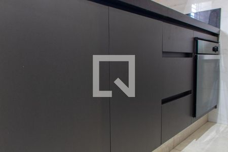 Casa à venda com 360m², 5 quartos e 4 vagas Casa à venda com 360m², 5 quartos e 4 vagasCOZINHA