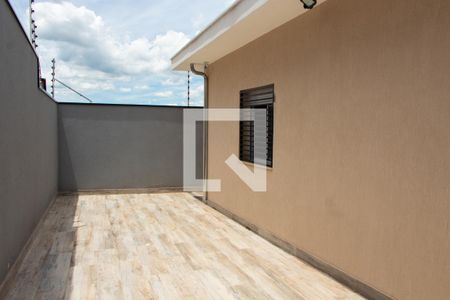 Casa à venda com 360m², 5 quartos e 4 vagas Casa à venda com 360m², 5 quartos e 4 vagasÁREA EXTERNA