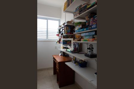 Casa à venda com 360m², 5 quartos e 4 vagas Casa à venda com 360m², 5 quartos e 4 vagasESCRITÓRIO