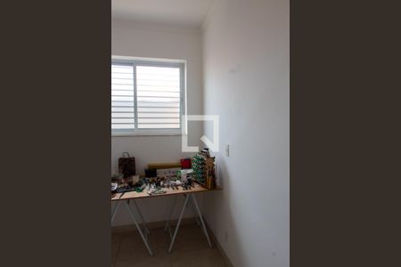 Casa à venda com 360m², 5 quartos e 4 vagas Casa à venda com 360m², 5 quartos e 4 vagasQUARTO 4