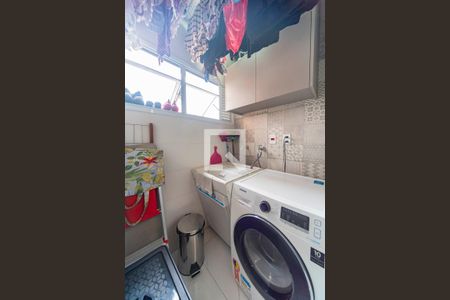 Apartamento à venda com 67m², 3 quartos e 1 vagaÁrea de Serviço