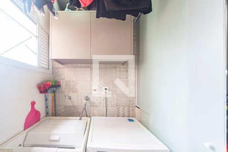 Apartamento à venda com 67m², 3 quartos e 1 vagaÁrea de Serviço