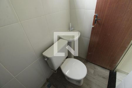 Banheiro da Suíte de casa para alugar com 2 quartos, 55m² em Abolição, Rio de Janeiro