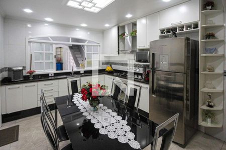 Casa à venda com 300m², 3 quartos e 2 vagas Casa à venda com 300m², 3 quartos e 2 vagasCozinha