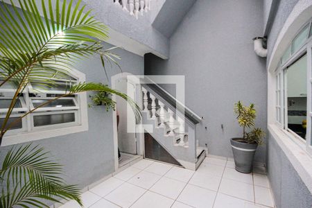 Casa à venda com 300m², 3 quartos e 2 vagas Casa à venda com 300m², 3 quartos e 2 vagasQuintal