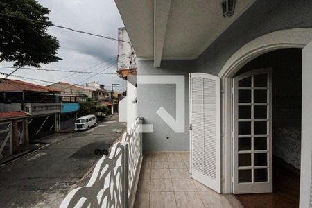 Casa à venda com 300m², 3 quartos e 2 vagas Casa à venda com 300m², 3 quartos e 2 vagasVaranda Suíte