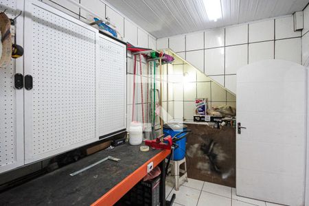 Casa à venda com 300m², 3 quartos e 2 vagas Casa à venda com 300m², 3 quartos e 2 vagasQuarto de Serviço