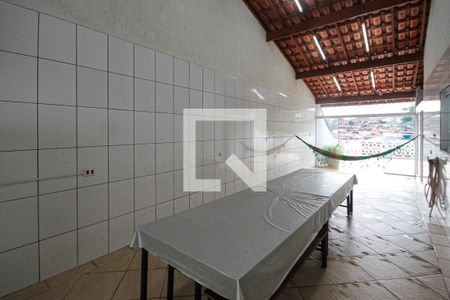 Casa à venda com 300m², 3 quartos e 2 vagas Casa à venda com 300m², 3 quartos e 2 vagasSalão de festas