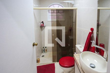 Casa à venda com 300m², 3 quartos e 2 vagas Casa à venda com 300m², 3 quartos e 2 vagasBanheiro Social