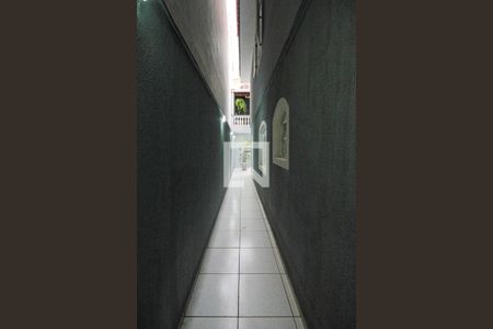 Casa à venda com 300m², 3 quartos e 2 vagas Casa à venda com 300m², 3 quartos e 2 vagasCorredor Lateral