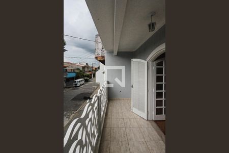 Casa à venda com 300m², 3 quartos e 2 vagas Casa à venda com 300m², 3 quartos e 2 vagasVaranda Suite