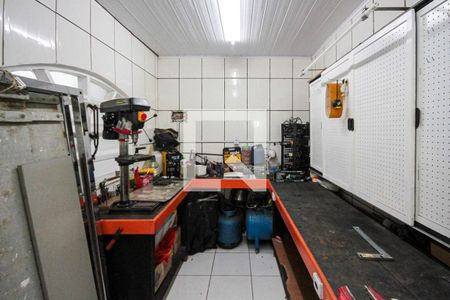 Casa à venda com 300m², 3 quartos e 2 vagas Casa à venda com 300m², 3 quartos e 2 vagasQuarto de Serviço