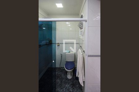 Casa à venda com 300m², 3 quartos e 2 vagas Casa à venda com 300m², 3 quartos e 2 vagasBanheiro da Suíte