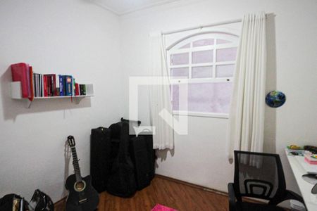 Casa à venda com 300m², 3 quartos e 2 vagas Casa à venda com 300m², 3 quartos e 2 vagasQuarto 02