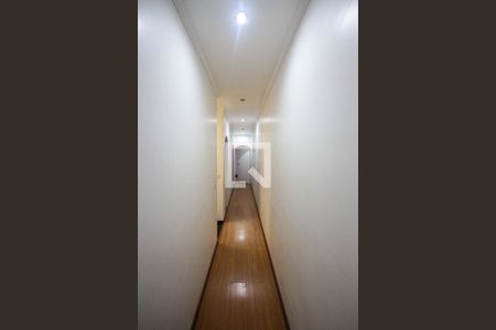 Casa à venda com 300m², 3 quartos e 2 vagas Casa à venda com 300m², 3 quartos e 2 vagasCorredor dos Quartos