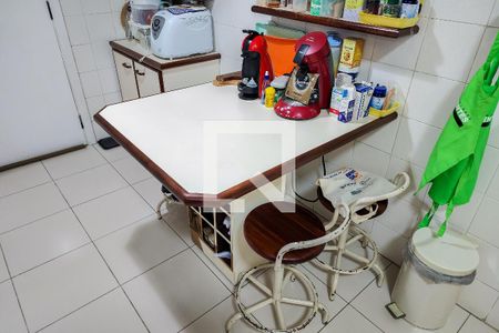 Apartamento à venda com 147m², 3 quartos e 3 vagasCozinha