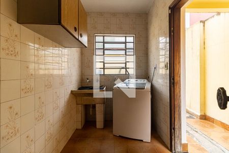 Casa à venda com 167m², 4 quartos e 4 vagas Casa à venda com 167m², 4 quartos e 4 vagasLavanderia