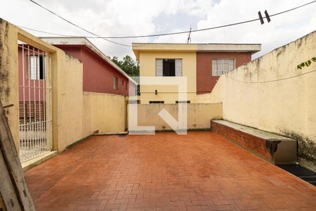Casa à venda com 167m², 4 quartos e 4 vagas Casa à venda com 167m², 4 quartos e 4 vagasQuintal