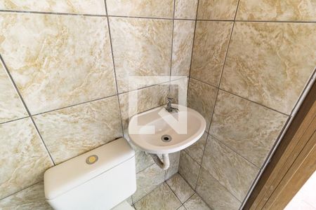 Casa à venda com 167m², 4 quartos e 4 vagas Casa à venda com 167m², 4 quartos e 4 vagasBanheiro da Edícula