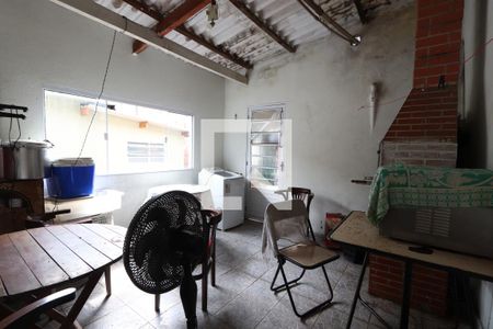 Casa à venda com 125m², 3 quartos e 1 vagaÁrea de Serviço