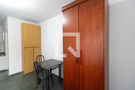 Studio para alugar com 30m², 1 quarto e 1 vagaKitnet