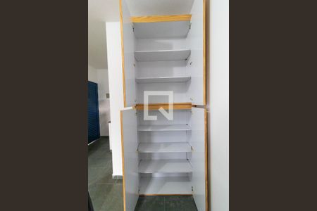 Studio para alugar com 30m², 1 quarto e 1 vagaArmário