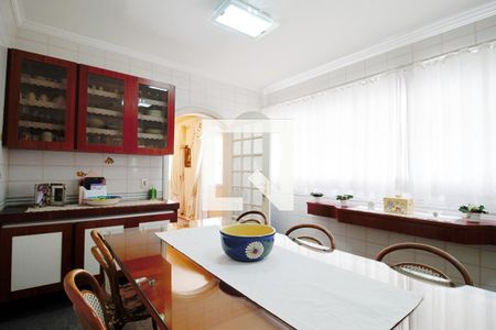 Casa à venda com 600m², 5 quartos e 4 vagas