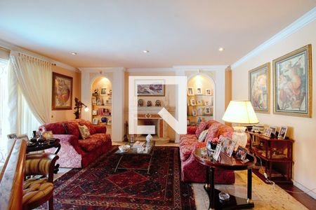 Casa à venda com 600m², 5 quartos e 4 vagas