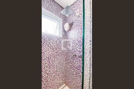 Casa à venda com 560m², 6 quartos e 25 vagas Casa à venda com 560m², 6 quartos e 25 vagasBanheiro da Suíte 3