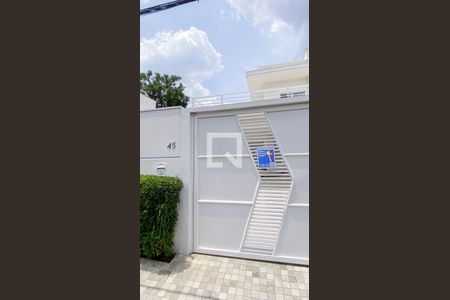 Casa à venda com 560m², 6 quartos e 25 vagas Casa à venda com 560m², 6 quartos e 25 vagasFachada