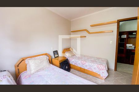 Casa à venda com 560m², 6 quartos e 25 vagas Casa à venda com 560m², 6 quartos e 25 vagasCasa 2 Quarto