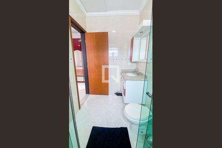 Casa à venda com 560m², 6 quartos e 25 vagas Casa à venda com 560m², 6 quartos e 25 vagasCasa 2 - Banheiro da Suite