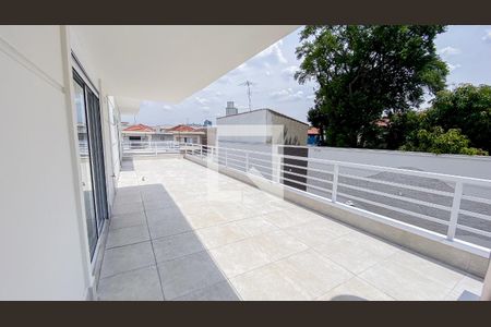 Casa à venda com 560m², 6 quartos e 25 vagas Casa à venda com 560m², 6 quartos e 25 vagasVaranda da Suite 1