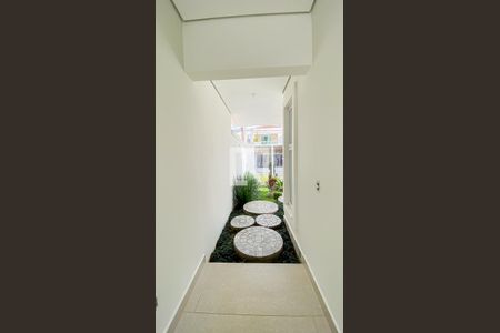 Casa à venda com 560m², 6 quartos e 25 vagas Casa à venda com 560m², 6 quartos e 25 vagasCorredor - Quintal