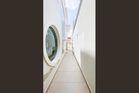 Casa à venda com 560m², 6 quartos e 25 vagas Casa à venda com 560m², 6 quartos e 25 vagasCorredor - Quintal