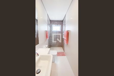 Casa à venda com 560m², 6 quartos e 25 vagas Casa à venda com 560m², 6 quartos e 25 vagasBanheiro da Suíte 4