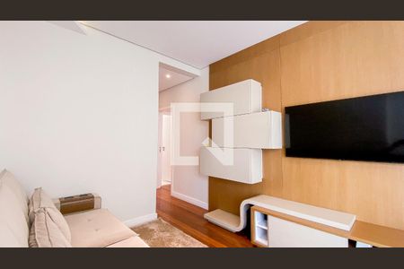 Casa à venda com 560m², 6 quartos e 25 vagas Casa à venda com 560m², 6 quartos e 25 vagasSala Tv