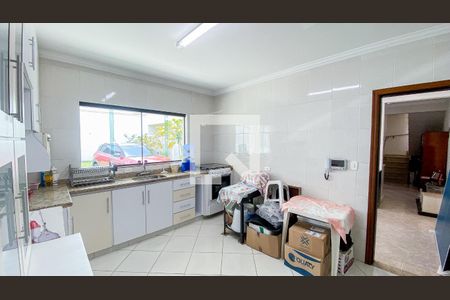 Casa à venda com 560m², 6 quartos e 25 vagas Casa à venda com 560m², 6 quartos e 25 vagasCasa 2 - Cozinha