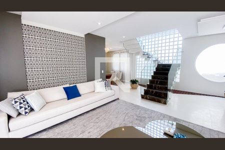 Casa à venda com 560m², 6 quartos e 25 vagas Casa à venda com 560m², 6 quartos e 25 vagasSala - Sala de Estar - Sala de Jantar