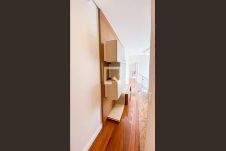 Casa à venda com 560m², 6 quartos e 25 vagas Casa à venda com 560m², 6 quartos e 25 vagasSala Tv