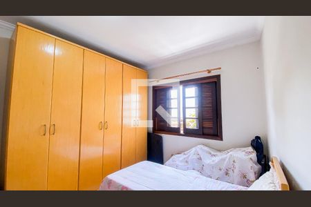 Casa à venda com 560m², 6 quartos e 25 vagas Casa à venda com 560m², 6 quartos e 25 vagasCasa 2 Quarto