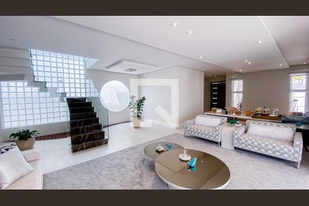Casa à venda com 560m², 6 quartos e 25 vagas Casa à venda com 560m², 6 quartos e 25 vagasSala - Sala de Estar - Sala de Jantar