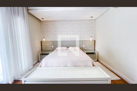 Casa à venda com 560m², 6 quartos e 25 vagas Casa à venda com 560m², 6 quartos e 25 vagasSuíte 1