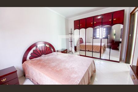 Casa à venda com 560m², 6 quartos e 25 vagas Casa à venda com 560m², 6 quartos e 25 vagasCasa 2 Suite