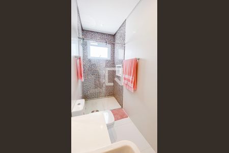 Casa à venda com 560m², 6 quartos e 25 vagas Casa à venda com 560m², 6 quartos e 25 vagasBanheiro da Suíte 4