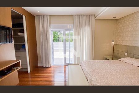 Casa à venda com 560m², 6 quartos e 25 vagas Casa à venda com 560m², 6 quartos e 25 vagasSuíte 1