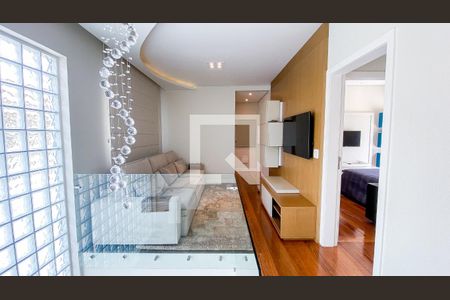 Casa à venda com 560m², 6 quartos e 25 vagas Casa à venda com 560m², 6 quartos e 25 vagasSala Tv