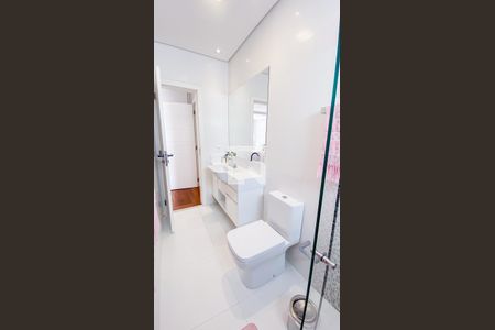 Casa à venda com 560m², 6 quartos e 25 vagas Casa à venda com 560m², 6 quartos e 25 vagasBanheiro da Suíte 4